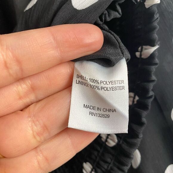 Lovers and Friends Chandra Polka Dot Smocked Cropped Top - Picture 5 of 9